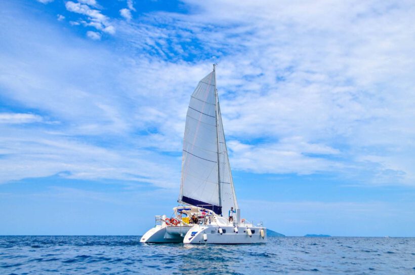 catamaran-yacht-charter